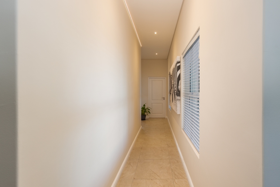 3 Bedroom Property for Sale in Baron View Western Cape